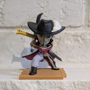 Mighty Jaxx One Piece Mihawk Figure